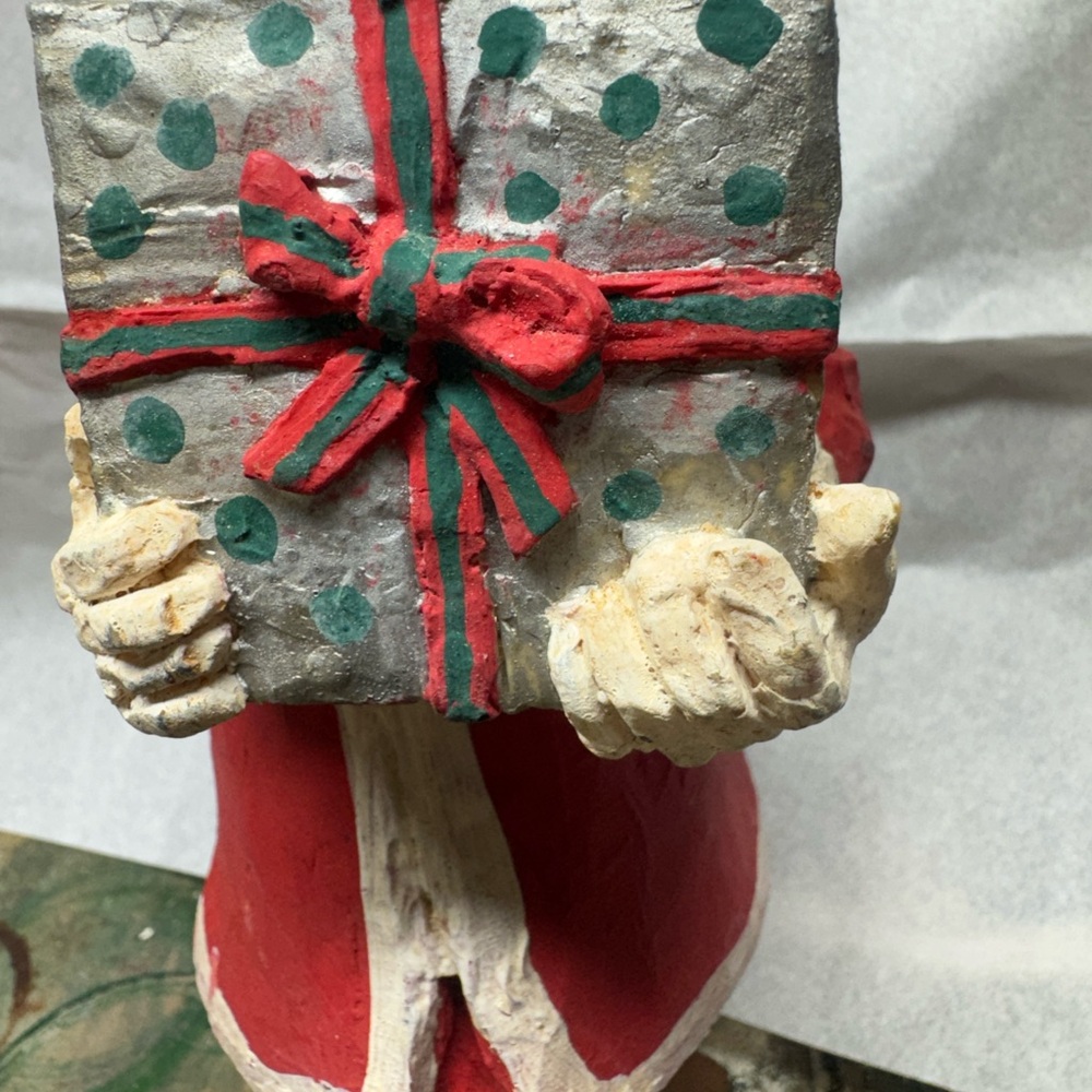 VINTAGE Santa Claus Figurine with Gifts Numbered & Signed Collectable - Picture 10 of 16